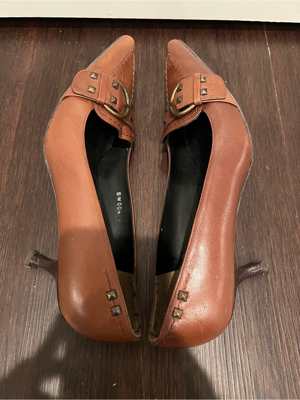 Stuart Weitzman Cognac Pointed Toe Studded Leather Pumps - Picture 4 of 6